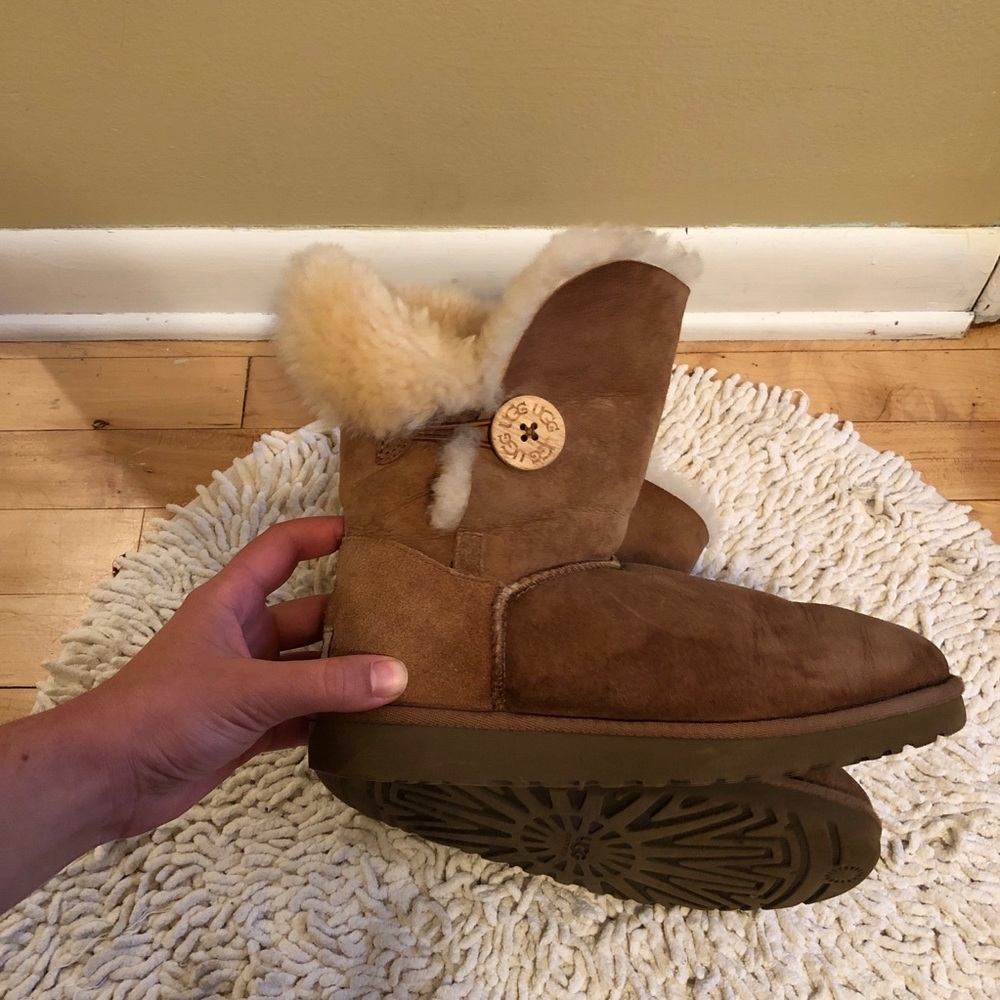 Ugg Bailey Button Chestnut - image 4